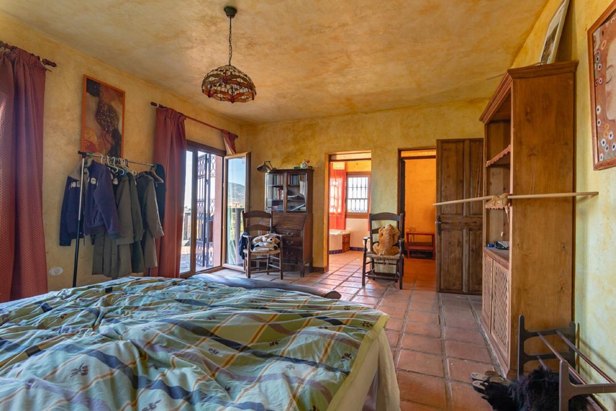 Villa for sale in Mijas