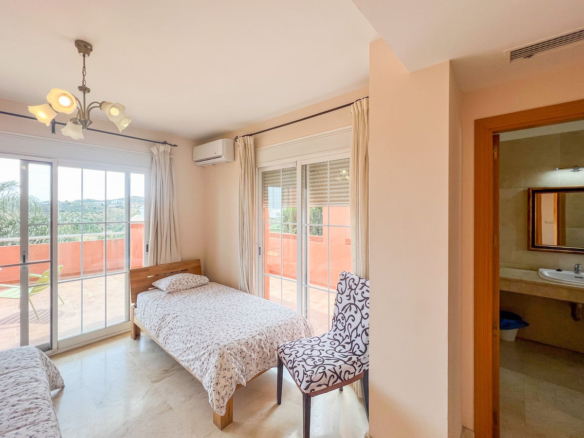 Villa for sale in Mijas