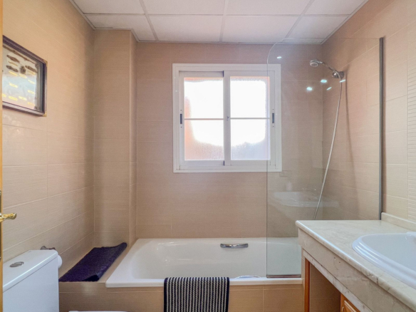 Villa for sale in Mijas