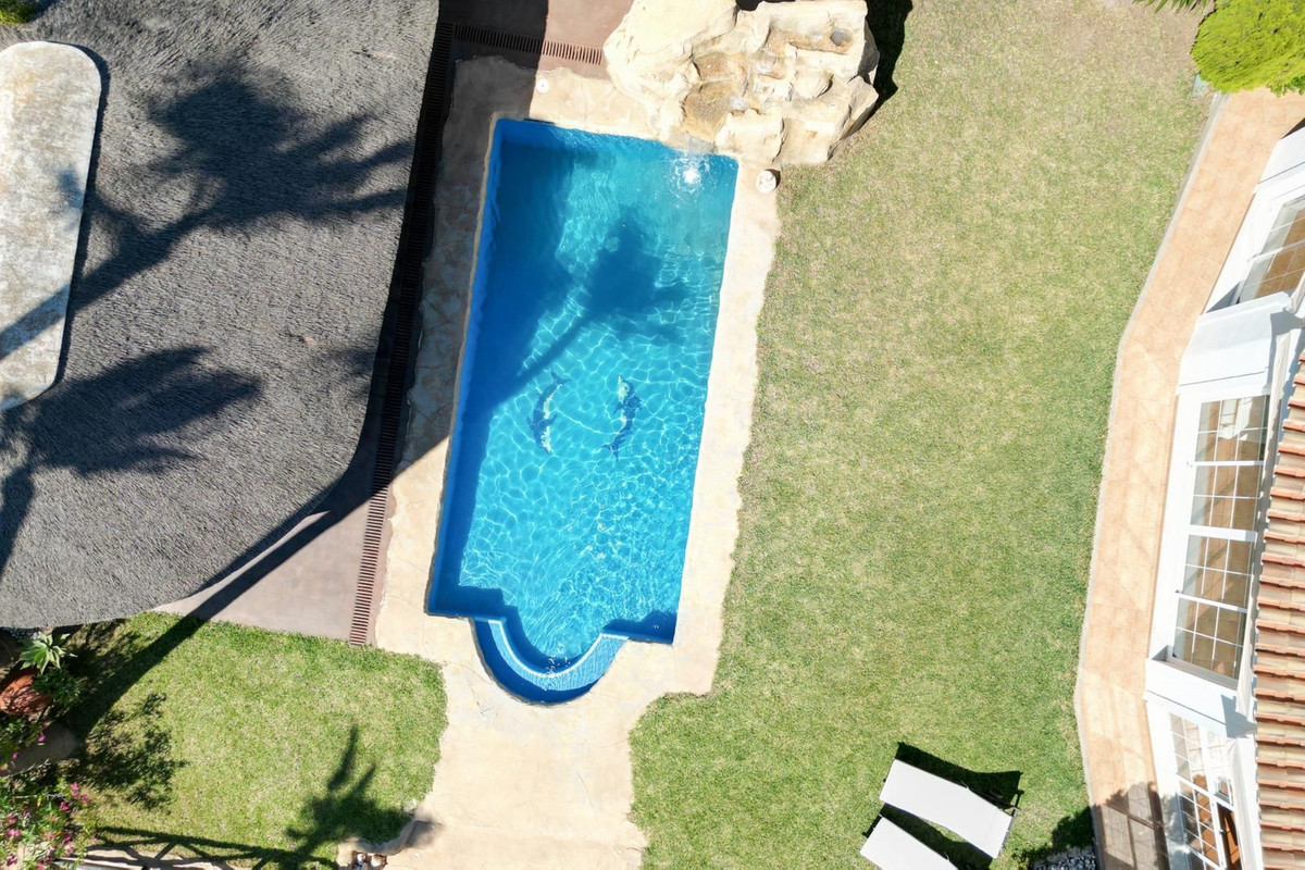 Villa for sale in Mijas