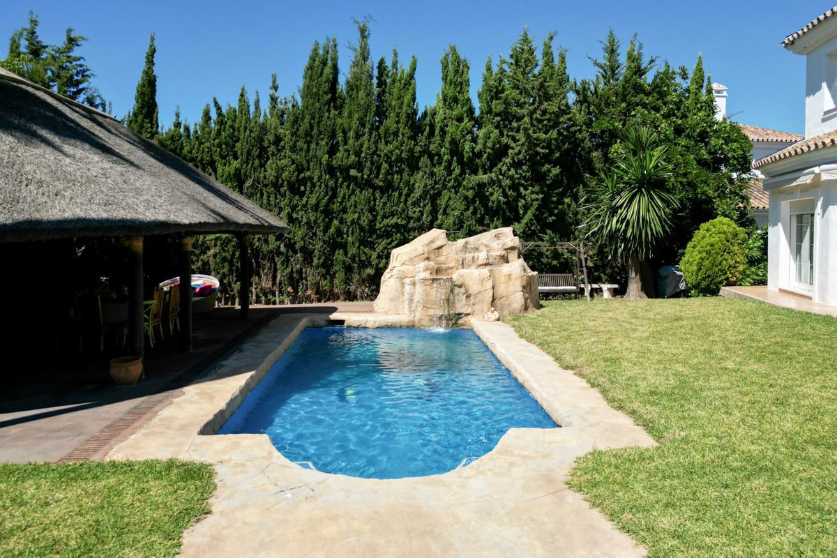 Villa for sale in Mijas