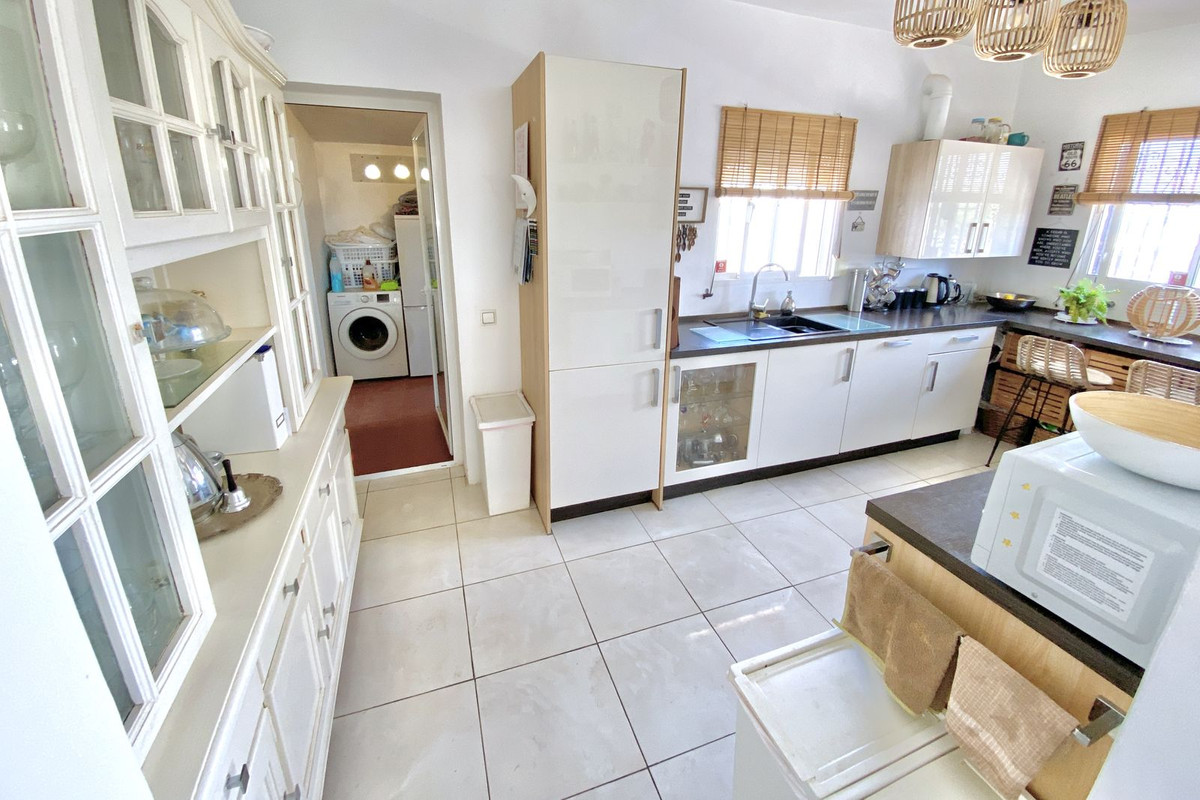 Villa for sale in Mijas