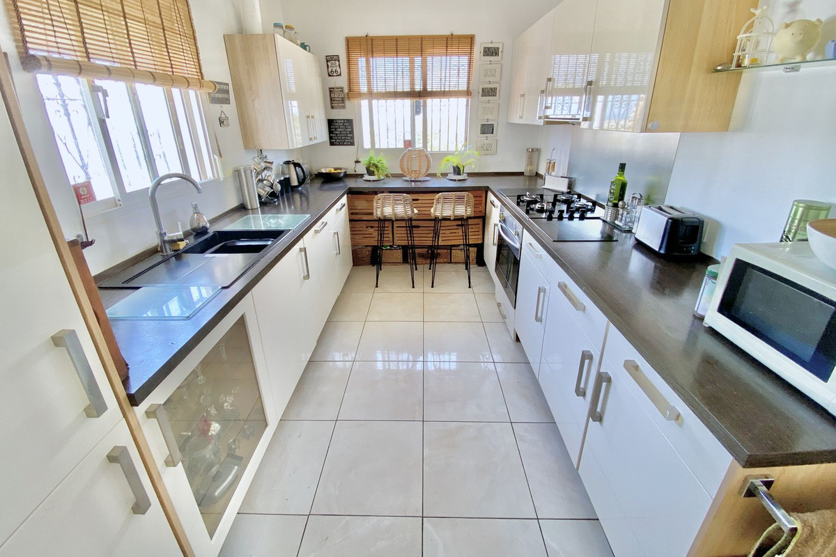 Villa for sale in Mijas