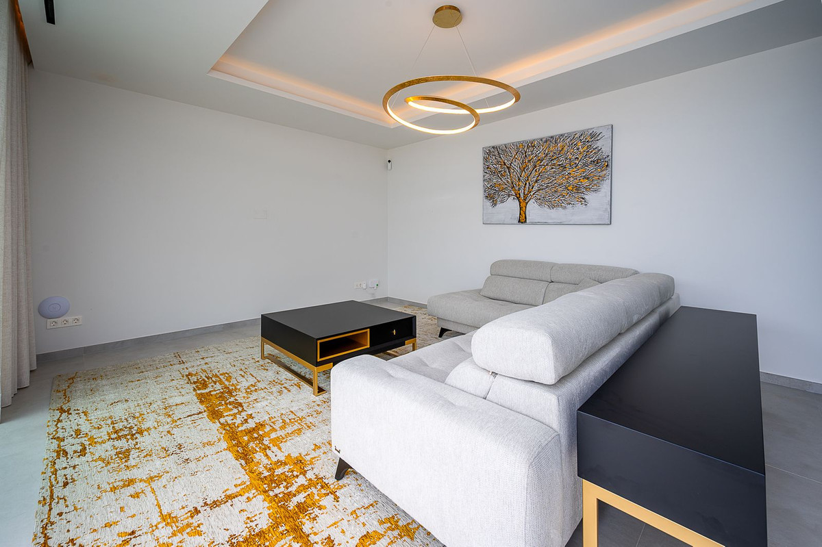 Villa for sale in Mijas
