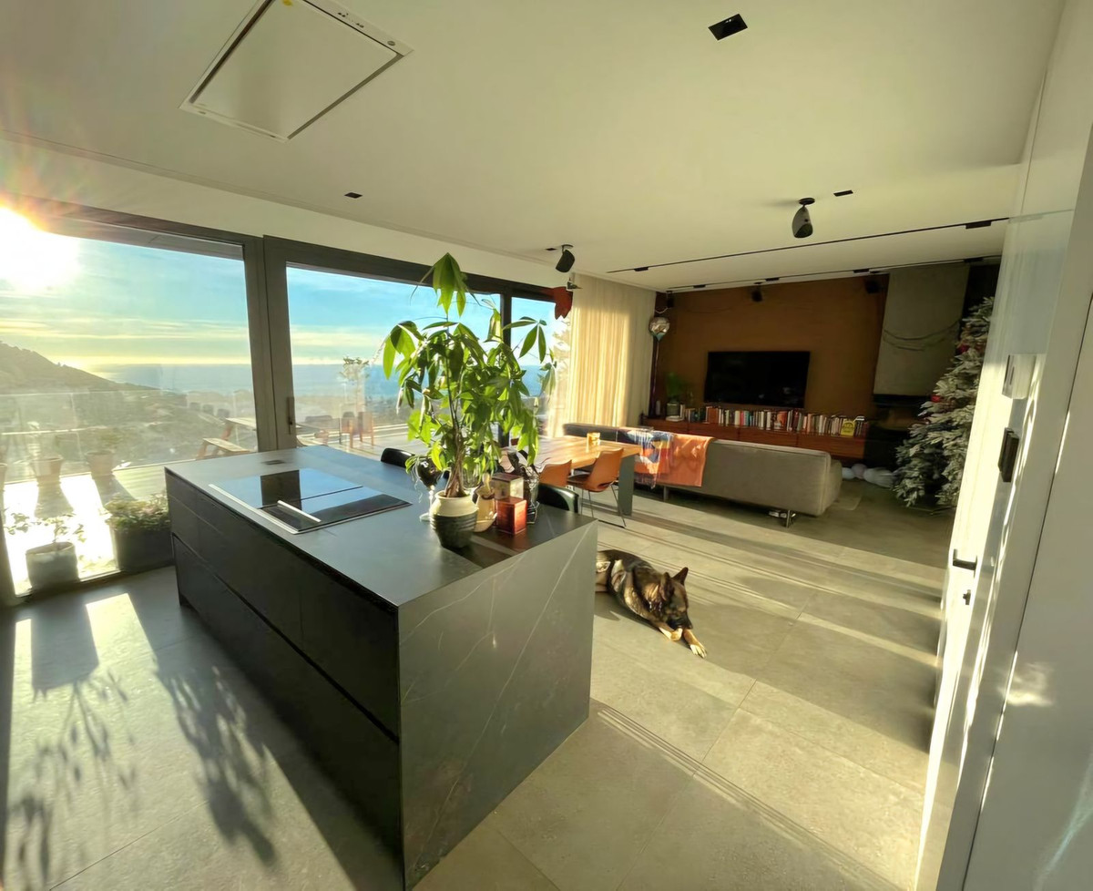 Villa for sale in Mijas