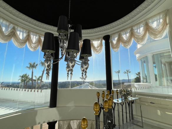 Villa for sale in Mijas