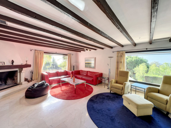 Villa for sale in Mijas