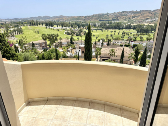 Villa for sale in Mijas