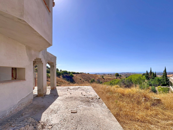 Villa for sale in Mijas