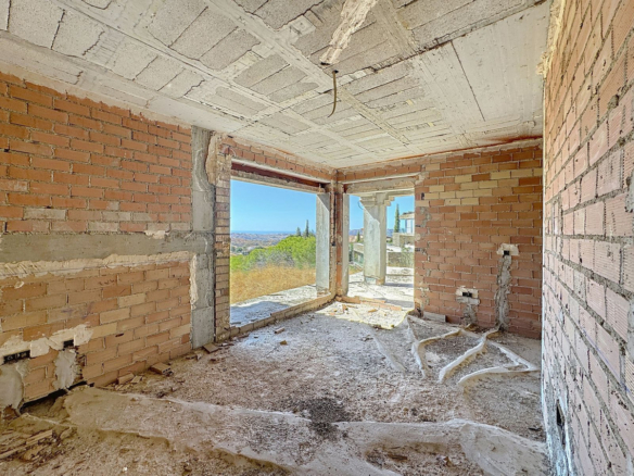 Villa for sale in Mijas