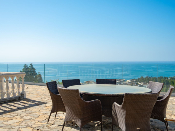 Villa for sale in Mijas