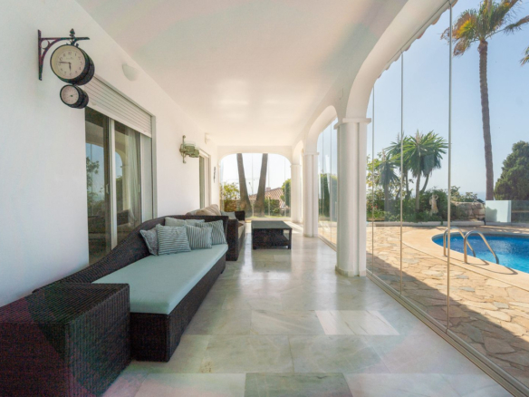 Villa for sale in Mijas