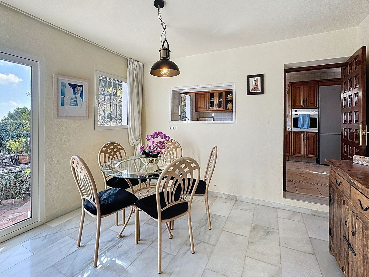 Villa for sale in Mijas