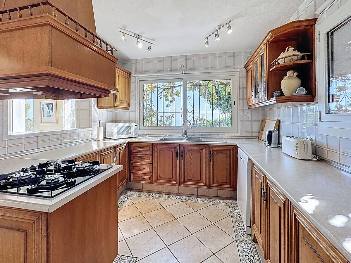 Villa for sale in Mijas