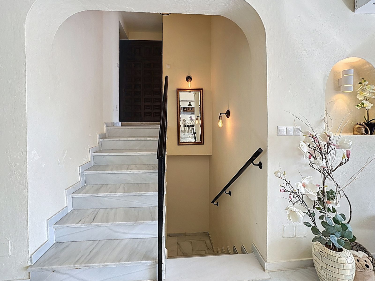 Villa for sale in Mijas