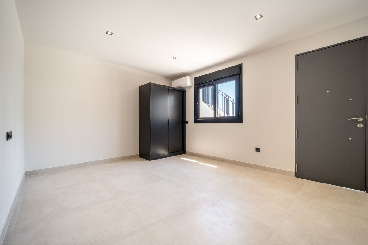 Villa for sale in Mijas