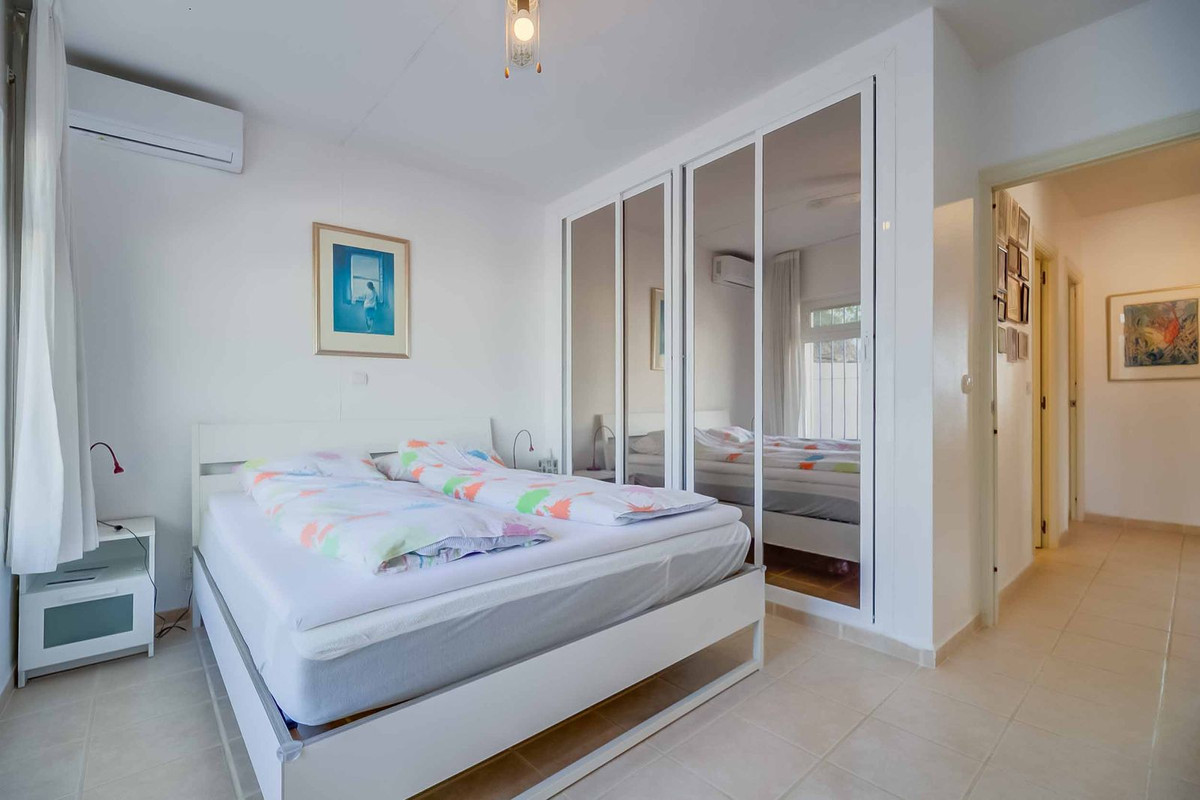 Villa for sale in Mijas