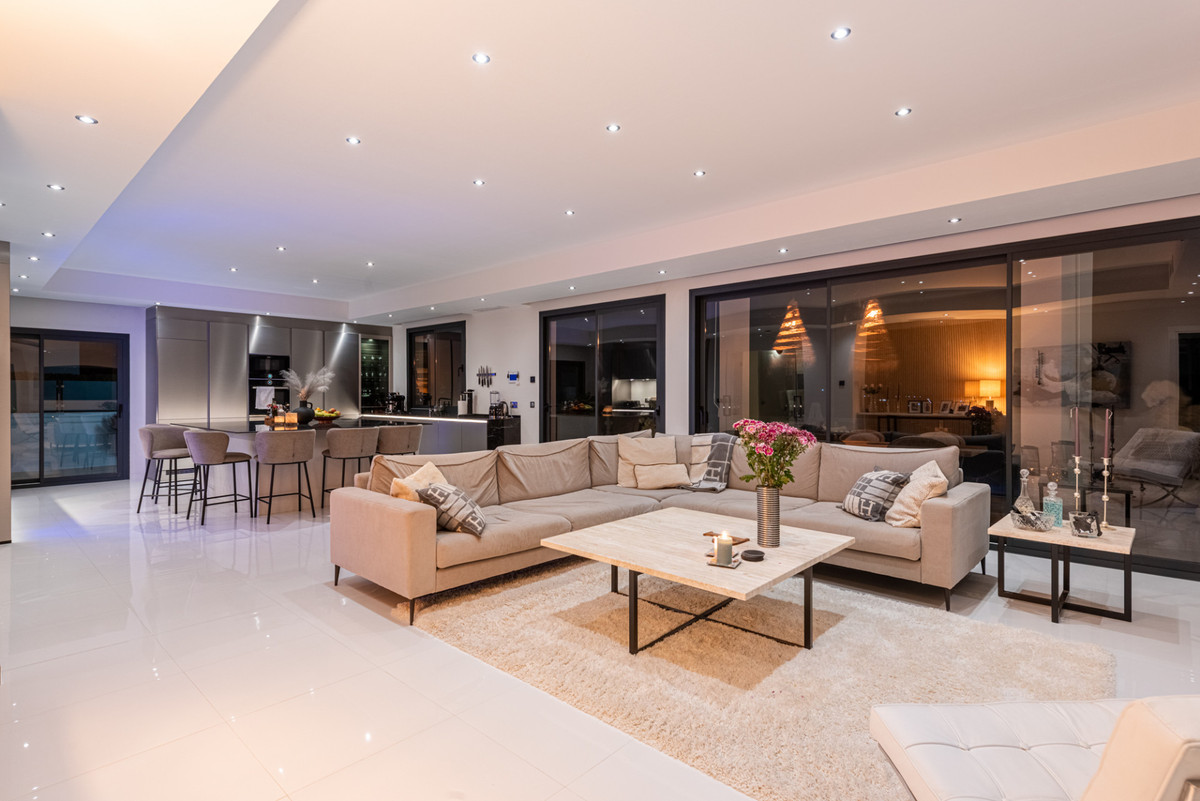 Villa for sale in Mijas