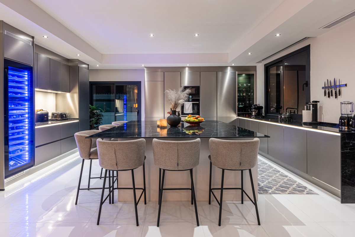 Villa for sale in Mijas