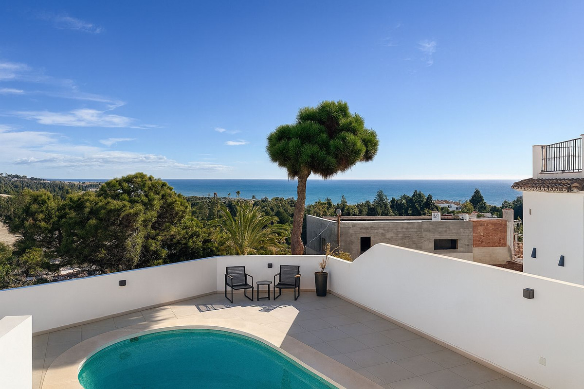 Villa-in-Mijas-Ref-R5236546 Villa for sale in Mijas
