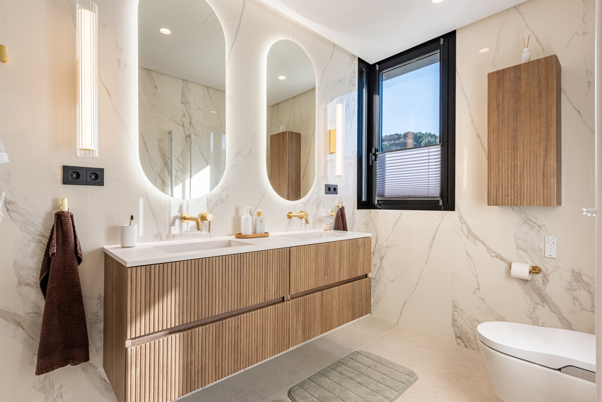 Villa for sale in Mijas