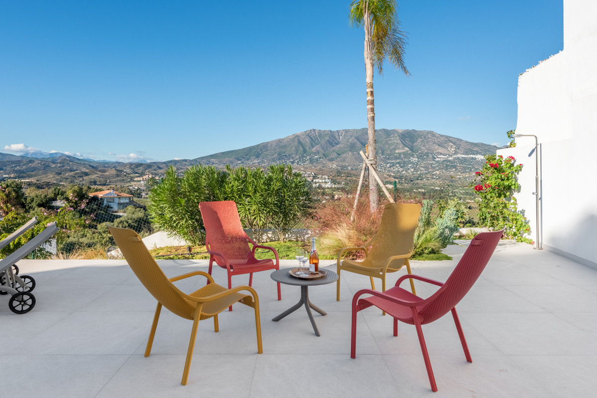 Villa for sale in Mijas