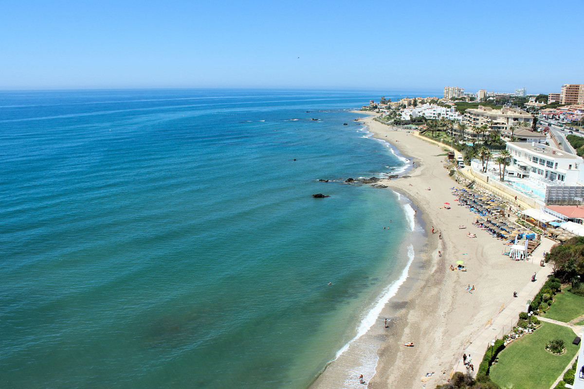 Villa for sale in Mijas