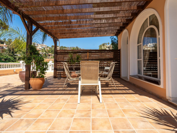 Villa for sale in Mijas