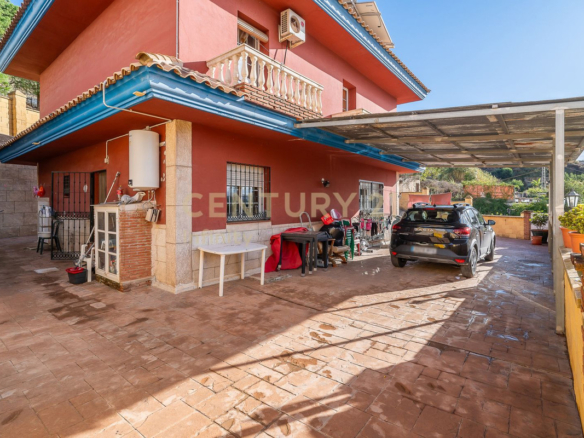 Villa for sale in Mijas