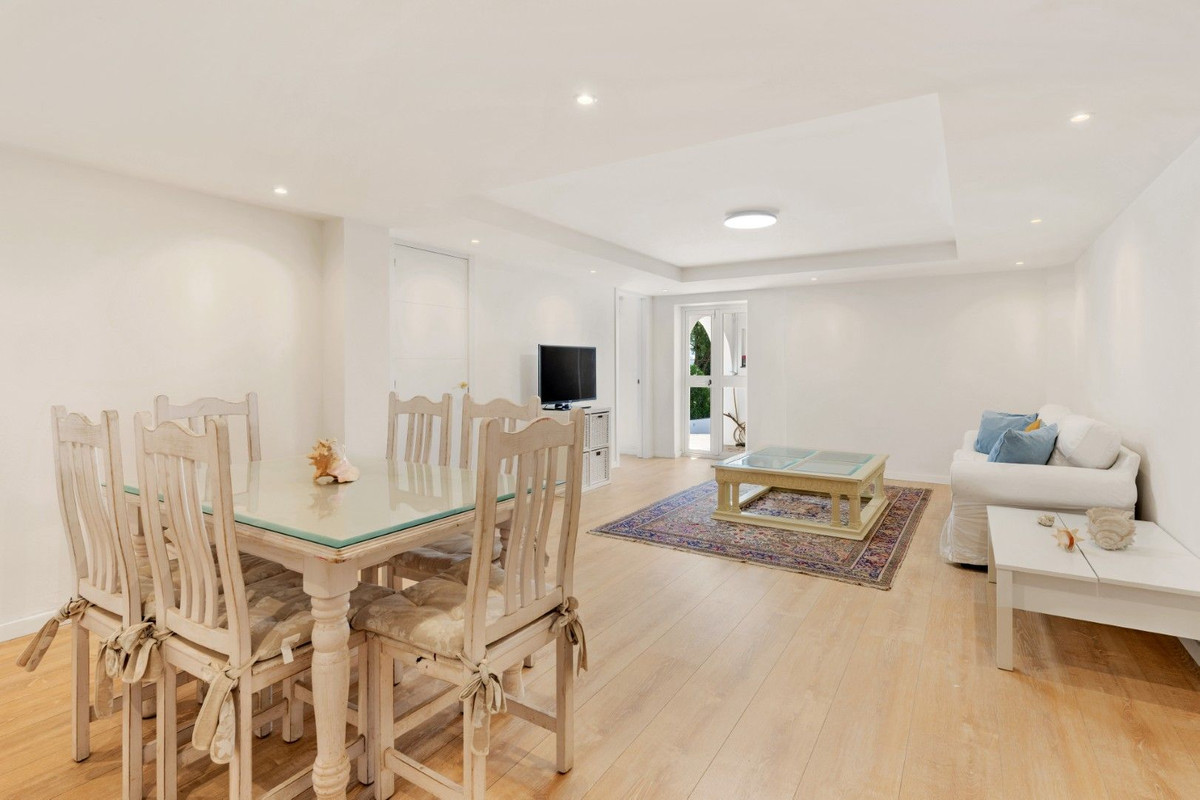 Villa for sale in Mijas