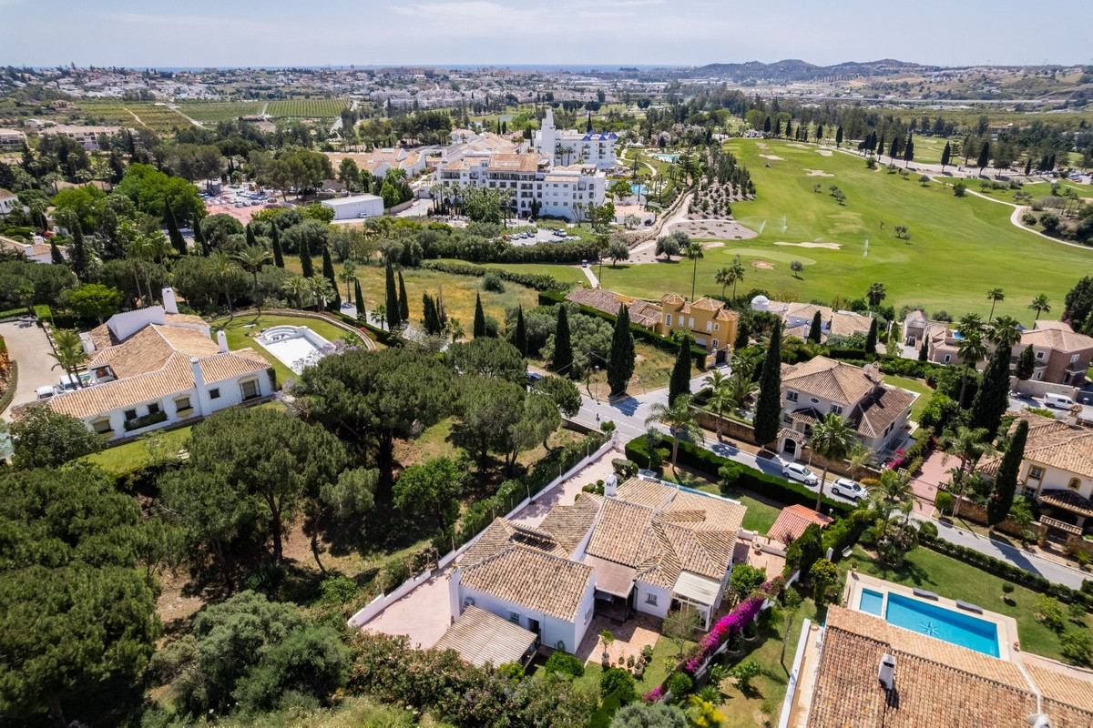 Villa for sale in Mijas