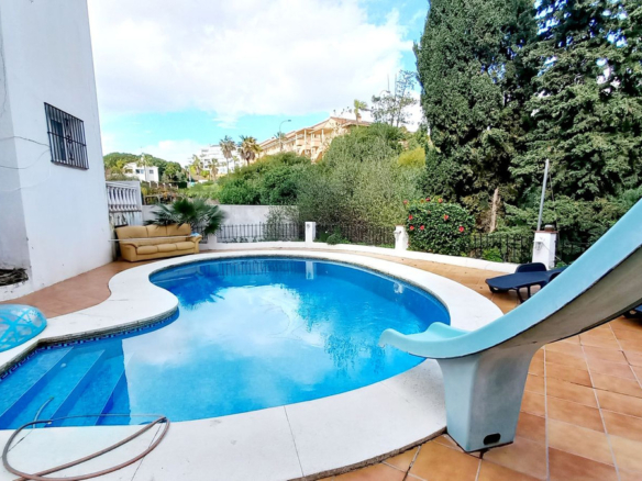 Villa for sale in Mijas