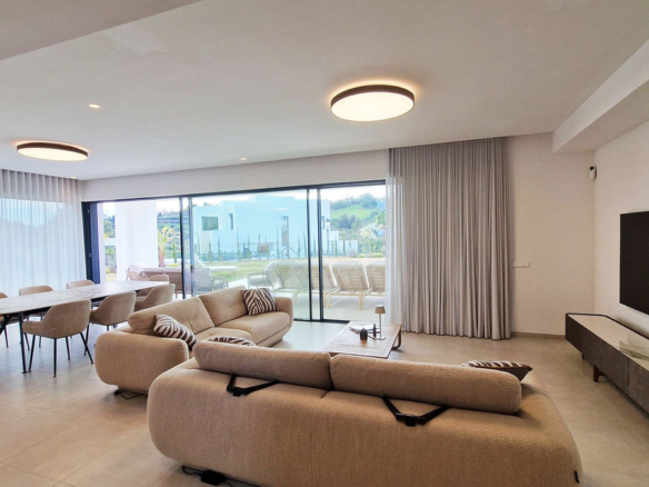 Villa for sale in Mijas