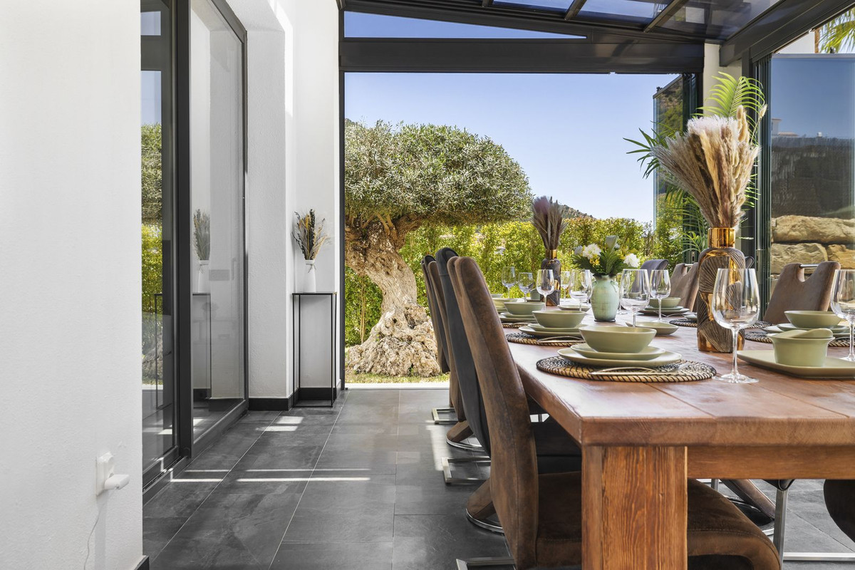 Villa for sale in Mijas