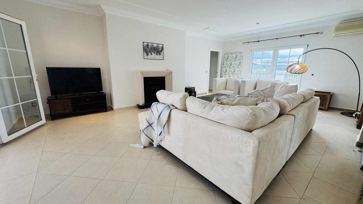Villa for sale in Mijas