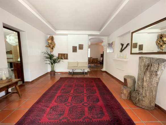 Villa for sale in Mijas