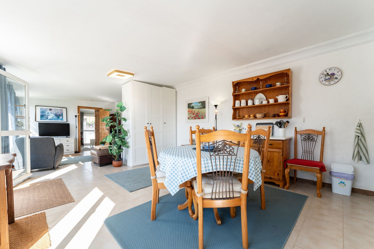 Villa for sale in Mijas