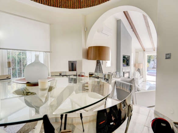 Villa for sale in Mijas