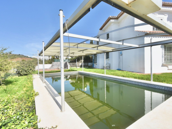 Villa for sale in Mijas
