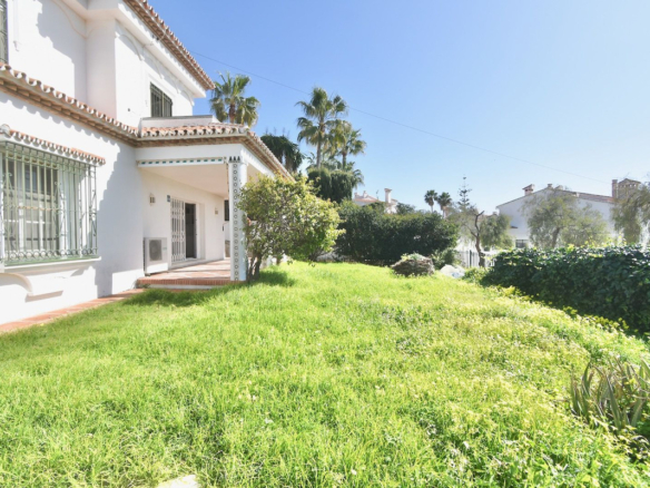 Villa for sale in Mijas