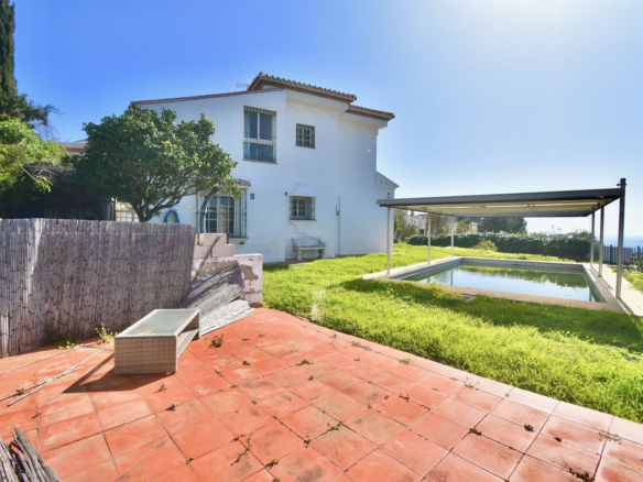 Villa for sale in Mijas