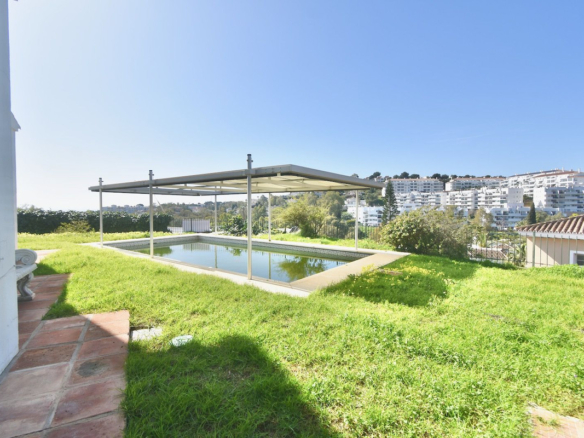 Villa for sale in Mijas
