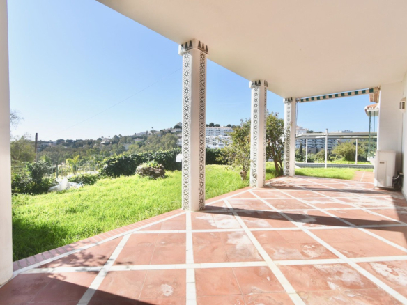 Villa for sale in Mijas