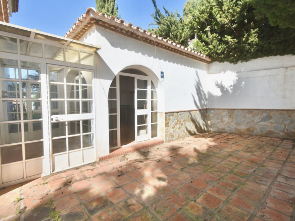 Villa for sale in Mijas