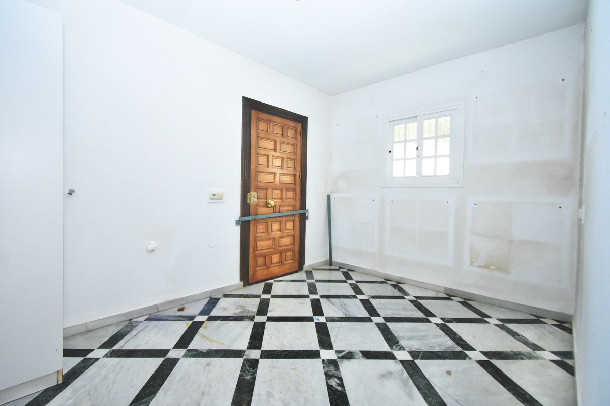Villa for sale in Mijas