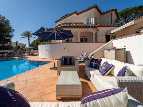 Villa for sale in Mijas