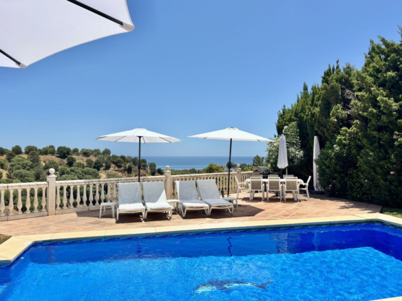 Villa for sale in Mijas