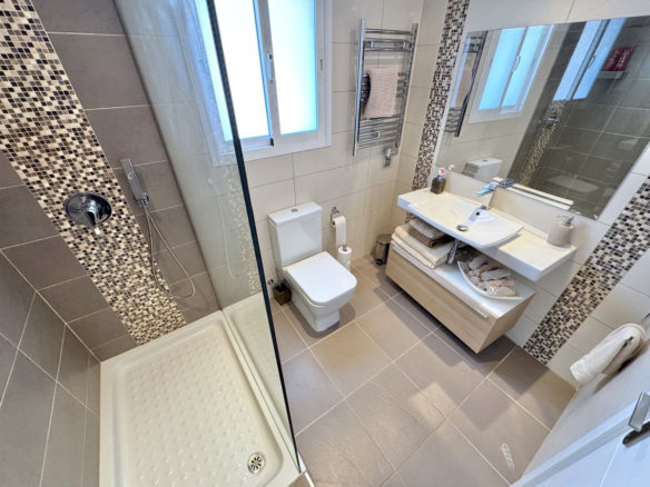 Villa for sale in Mijas