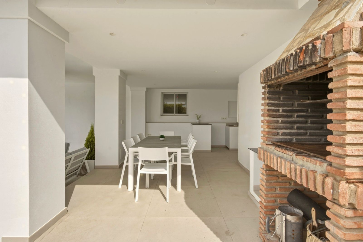 Villa for sale in Mijas