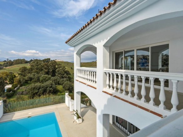 Villa for sale in Mijas